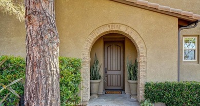 Experience the rare opportunity to own a beautifully appointed - photo 3