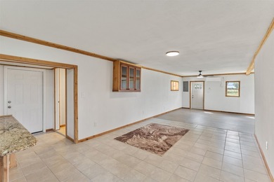 Recent completely remodeled Duplex on over 3 acres of land in - photo 17