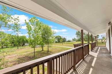 Recent completely remodeled Duplex on over 3 acres of land in - photo 26