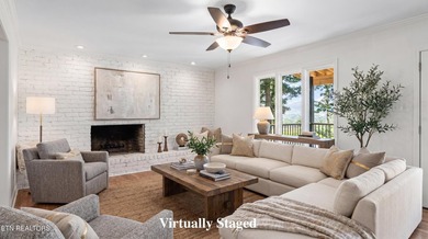 Welcome to this beautifully renovated 5-bedroom, 3.5-bath home - photo 11
