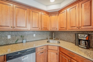 Welcome to this beautifully maintained 3 bedroom, 2 full - photo 12