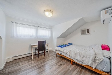 Welcome to this beautifully maintained 3 bedroom, 2 full - photo 18