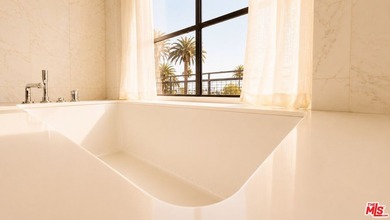 Ultimate Venice Living: A Modern Farmhouse Compound Near Abbot - photo 26