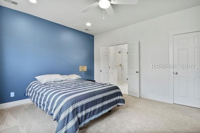 Welcome home to this beautifully renovated Camellia model - photo 30