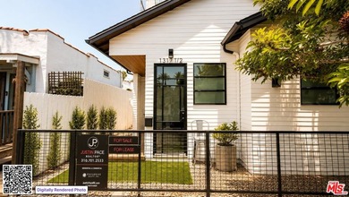Ultimate Venice Living: A Modern Farmhouse Compound Near Abbot - photo 33