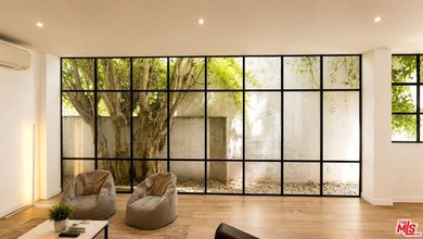 Ultimate Venice Living: A Modern Farmhouse Compound Near Abbot - photo 36