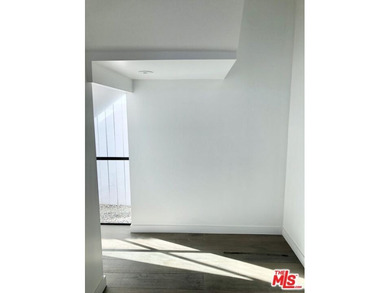 Ultimate Venice Living: A Modern Farmhouse Compound Near Abbot - photo 39