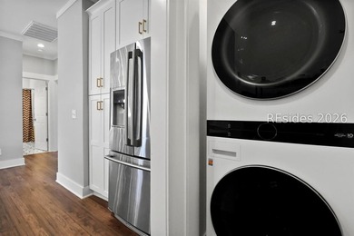 Welcome home to this beautifully renovated Camellia model - photo 43