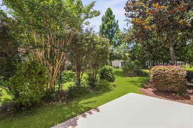Welcome home to this beautifully renovated Camellia model - photo 48