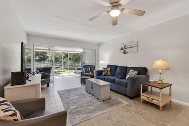 Welcome to Tequesta Garden ,this quaint community is - photo 5