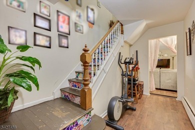 Amazing opportunity to Own a Mixed-Use House / Building. This - photo 11