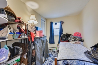 Amazing opportunity to Own a Mixed-Use House / Building. This - photo 16