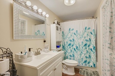 Amazing opportunity to Own a Mixed-Use House / Building. This - photo 17