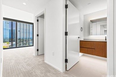 Welcome to Unit 1402 at The Park Ward Village beautifully - photo 20