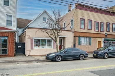 Amazing opportunity to Own a Mixed-Use House / Building. This - photo 28