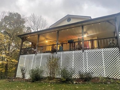 Kentucky Lake Home For Sale in Stewart Tennessee