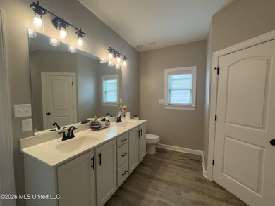 Great Home built in 2023 wonderful neighborhood with a community - photo 11