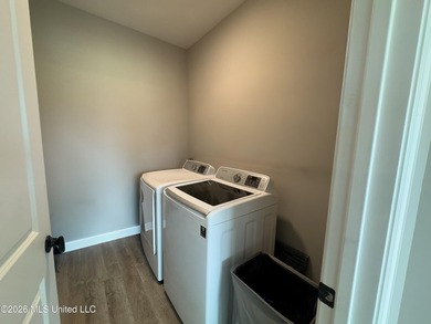 Great Home built in 2023 wonderful neighborhood with a community - photo 19