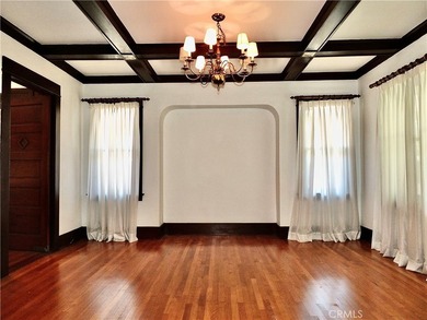 3839 Cedar Avenue... an enchanting 3-bedroom Craftsman - photo 3