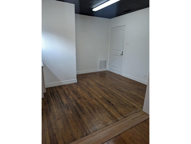 Versatile Commercial Property with Flexible Multi-Tenant or - photo 25