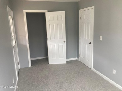 Welcome to this beautifully fully remodeled 3-bedroom home - photo 28