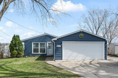 Lake Home For Sale in Mchenry, Illinois