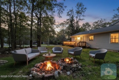 Lake Home For Sale in Tobyhanna, Pennsylvania