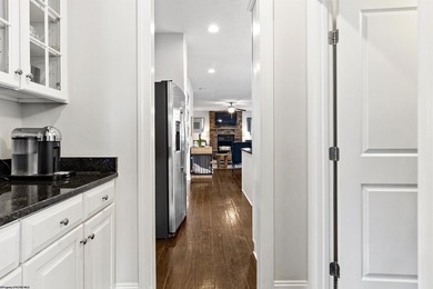 Welcome to the Ultimate Entertainer, where elevated lake views - photo 11