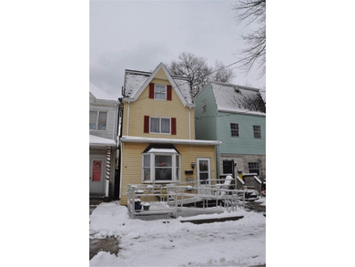 Allegheny River Townhome/Townhouse For Sale in New Kensington Pennsylvania