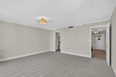 Experience breathtaking Sunrise-to-Sunset living from this - photo 12