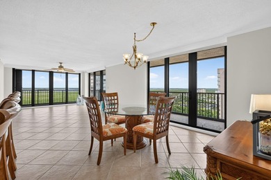 Experience breathtaking Sunrise-to-Sunset living from this - photo 17