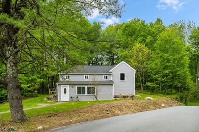 Charming ranch-style home offering 2 Bedrooms / 1 Bathroom in - photo 4