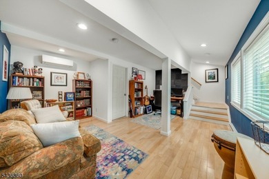Charming ranch-style home offering 2 Bedrooms / 1 Bathroom in - photo 5