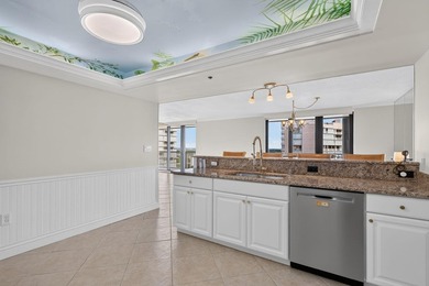 Experience breathtaking Sunrise-to-Sunset living from this - photo 28