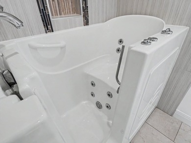 Welcome to this beautifully updated 3 bedroom, 2 bath residence - photo 40