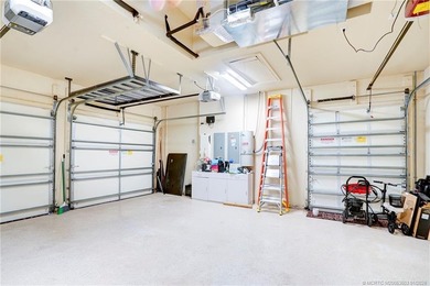 Discover this beautiful home in the Tesoro golf community - photo 40