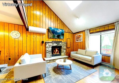 Lake Home For Sale in Gouldsboro, Pennsylvania