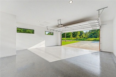 Welcome to 1 Taransay Drive, where contemporary design meets - photo 42
