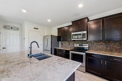 Welcome to your dream lakefront retreat in Fort Pierce! This - photo 5