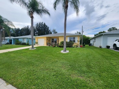 Private Preserve Views in Palm Grove! Enjoy the perfect blend of - photo 2