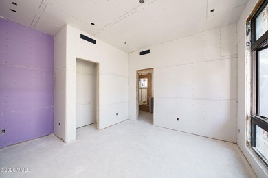 Welcome to Alpenglow Residence Four, an extraordinary - photo 40