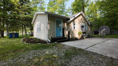 Lake Home For Sale in Houghton Lake, Michigan