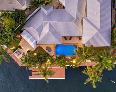 LIVE THE LIFESTYLE OF LAUDERDALE BY THE SEA! THIS PRIVATE - photo 3