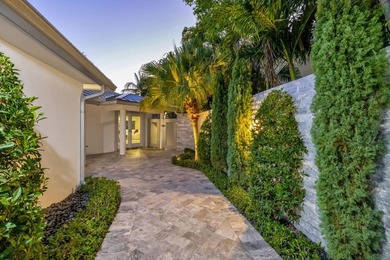 LIVE THE LIFESTYLE OF LAUDERDALE BY THE SEA! THIS PRIVATE - photo 5
