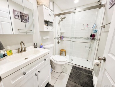 Beautiful Greenbriar completely renovated in 2022 with new - photo 12