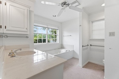 Tucked away on a cul-de-sac in a peaceful lakefront neighborhood - photo 15