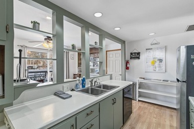 Charming 4+ bedroom lakefront home on Lake Delton offers 115' of - photo 17