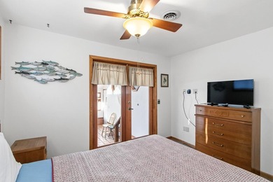 Charming 4+ bedroom lakefront home on Lake Delton offers 115' of - photo 20