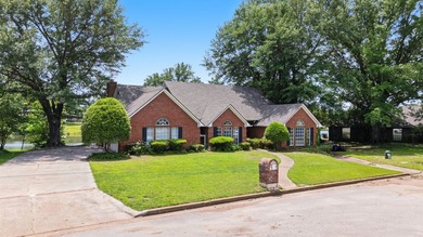 Tucked away on a cul-de-sac in a peaceful lakefront neighborhood - photo 22
