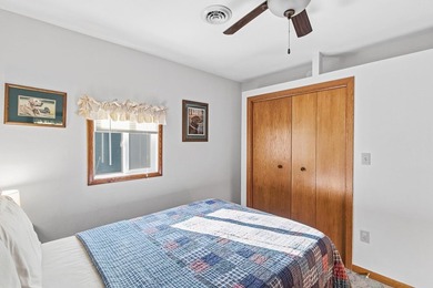 Charming 4+ bedroom lakefront home on Lake Delton offers 115' of - photo 26